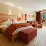 Wohlfuehl & Genusshotel Felsenhof فندق