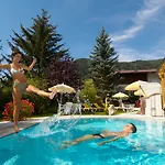 Wohlfuehl & Genusshotel Felsenhof فندق