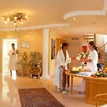 酒店 Wohlfuehl & Genusshotel Felsenhof 4*