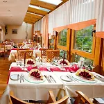 Wohlfuehl & Genusshotel Felsenhof