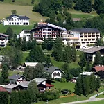 Wohlfuehl & Genusshotel Felsenhof 4*
