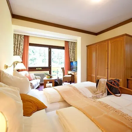 Otel Wohlfuehl & Genusshotel Felsenhof