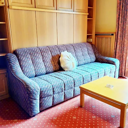 Otel Wohlfuehl & Genusshotel Felsenhof 4*