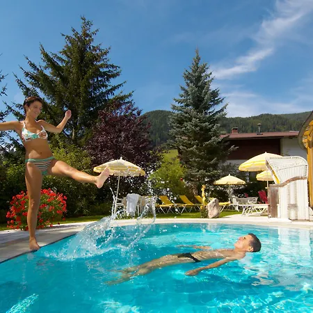 Wohlfuehl & Genusshotel Felsenhof Отель