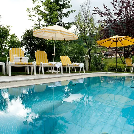 Wohlfuehl & Genusshotel Felsenhof Otel