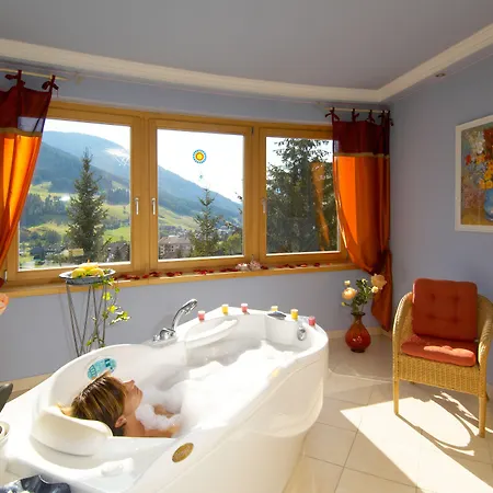 ホテル Wohlfuehl & Genusshotel Felsenhof バド クラインキルヒハイム