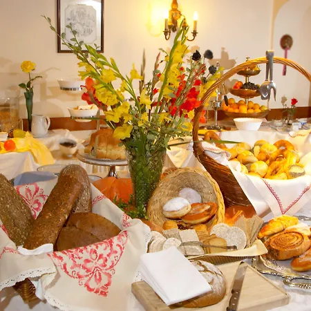 Wohlfuehl & Genusshotel Felsenhof 4* Bad Kleinkirchheim