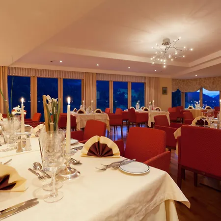 Wohlfuehl & Genusshotel Felsenhof Otel 4*