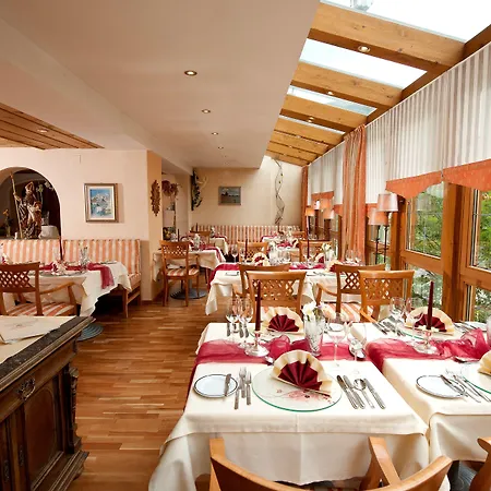Wohlfuehl & Genusshotel Felsenhof Szálloda