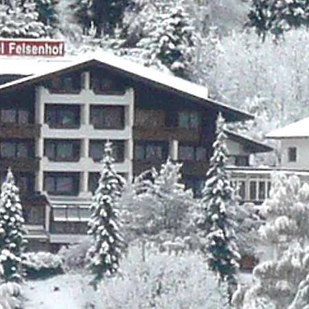 Wohlfuehl & Genusshotel Felsenhof Otel