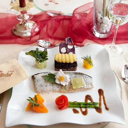 Wohlfuehl & Genusshotel Felsenhof Отель Бад Кляйнкирххайм