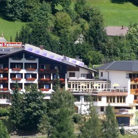 Wohlfuehl & Genusshotel Felsenhof Bad Kleinkirchheim