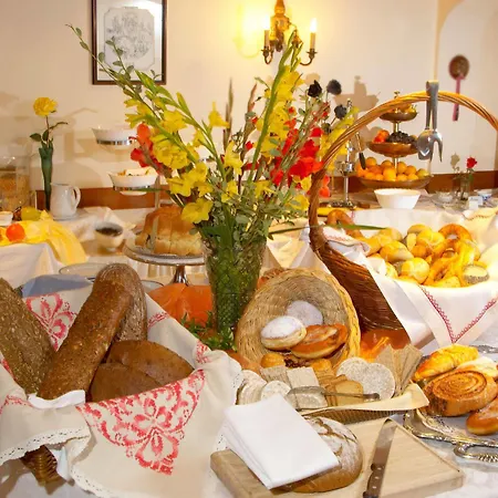 Wohlfuehl & Genusshotel Felsenhof Hotel 4*