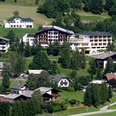 Wohlfuehl & Genusshotel Felsenhof 4*
