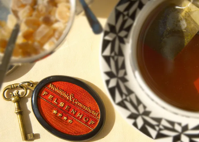 Wohlfuehl & Genusshotel Felsenhof 酒店