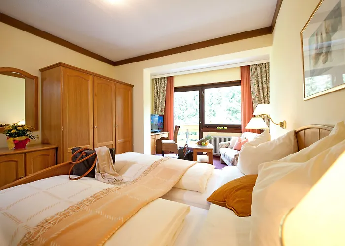 Wohlfuehl & Genusshotel Felsenhof 酒店