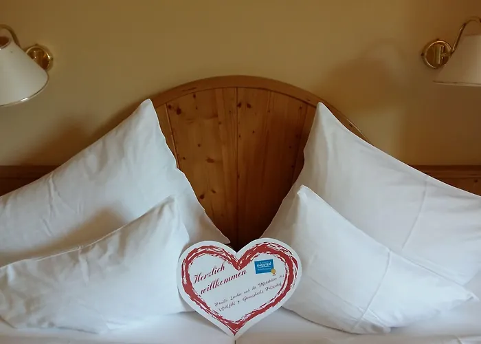 Wohlfuehl & Genusshotel Felsenhof 酒店 巴德小基希海姆