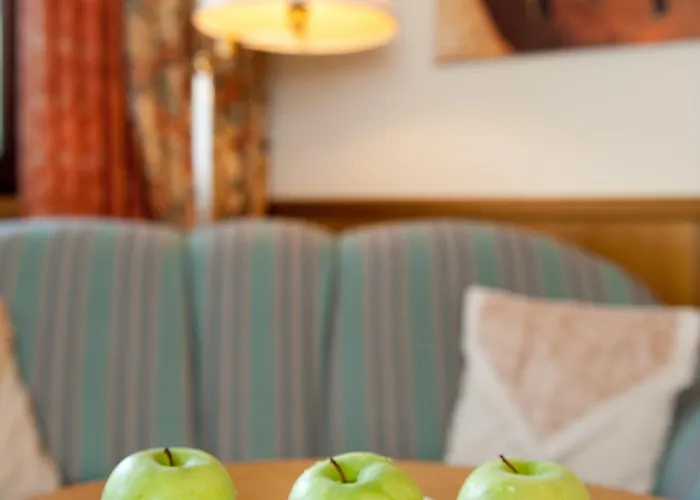 Wohlfuehl & Genusshotel Felsenhof Hotel 4*