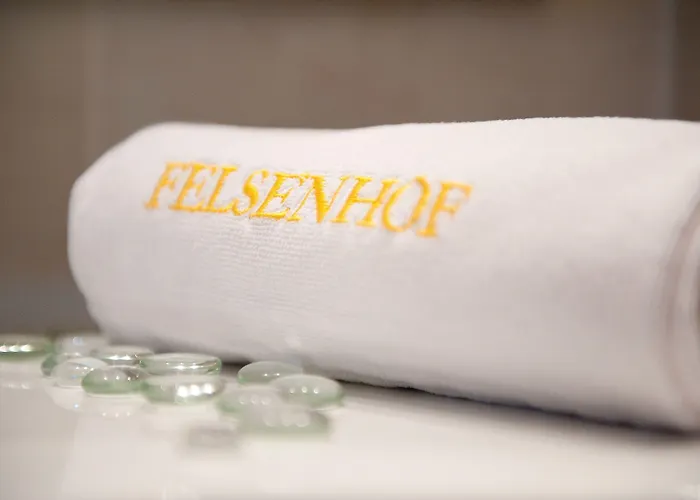 酒店 Wohlfuehl & Genusshotel Felsenhof 4*