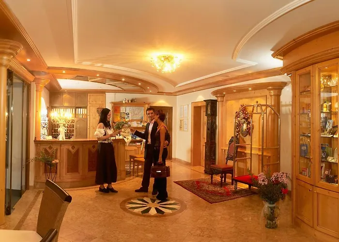 Wohlfuehl & Genusshotel Felsenhof 4* 巴德小基希海姆