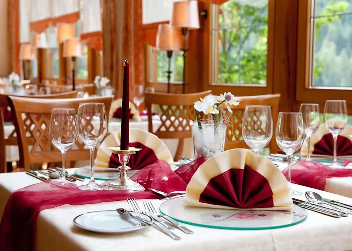 Wohlfuehl & Genusshotel Felsenhof 4* 巴德小基希海姆